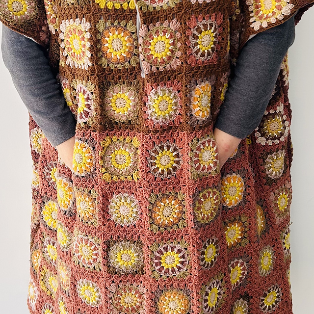 Croodie hooded poncho