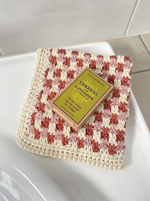 Speckle stitch washcloth