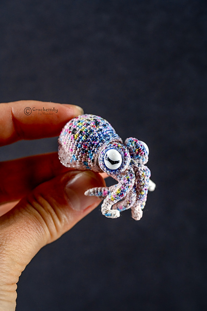 Ravelry: Bobtail Squid pattern by Crochettiky