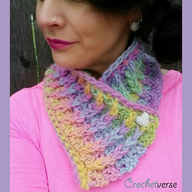 Be Mine Candy Cabled Cowl