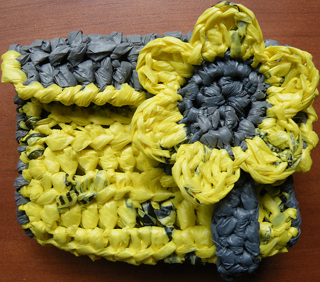 Wrap & Go© - Plarn Card Holder