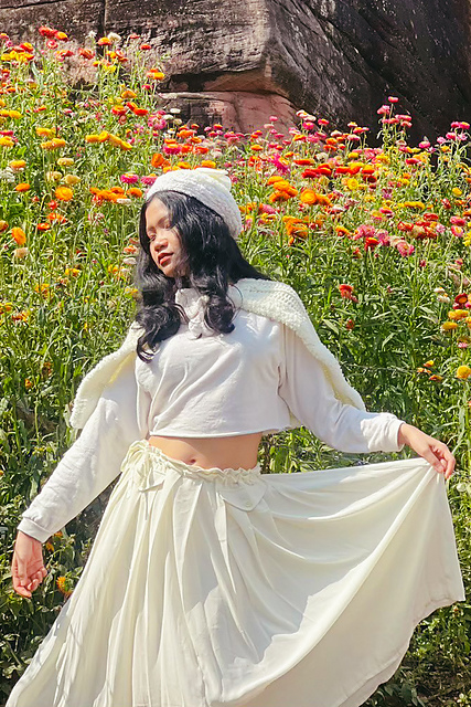 Dreamy Bloom Duo: Cape & Beret
