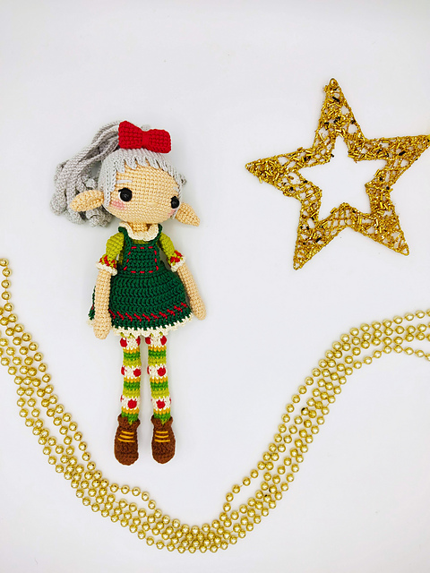Eleonor the christmas elf
