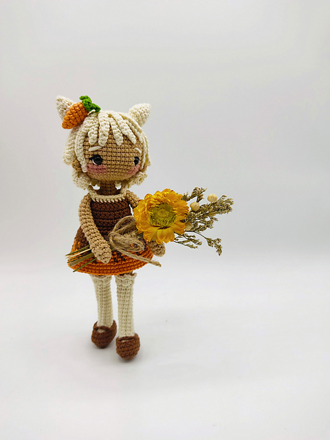 Carol the carrot cake doll