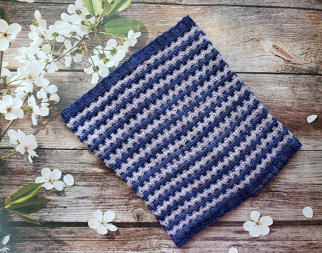 Mosaic Checkers Cowl