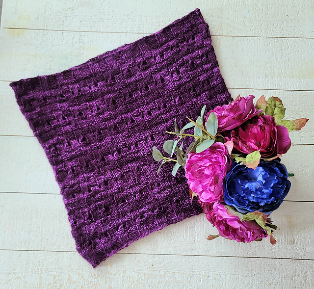 Knotted Cowl