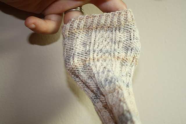 Holey basket toddler socks