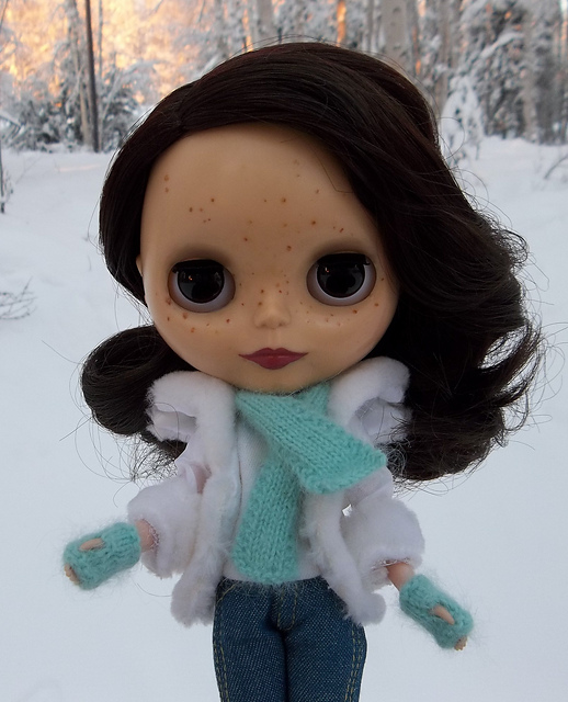 Scarf and Fingerless Glove Set for Blythe