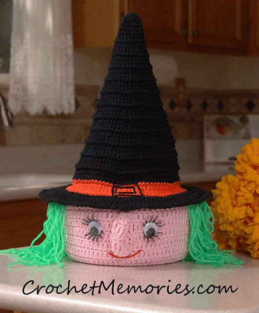 0802 Casting a Spell Witch Casserole Cover