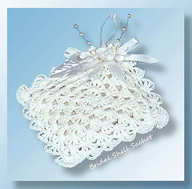 Bridal Shell Sachet