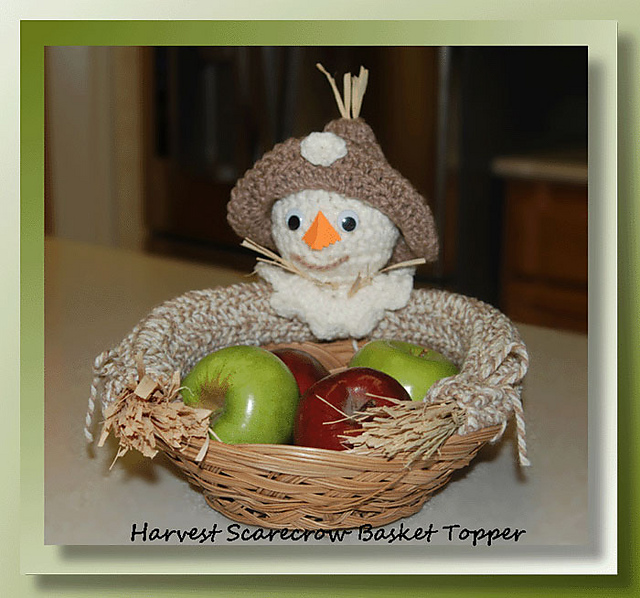 Scarecrow Basket Topper