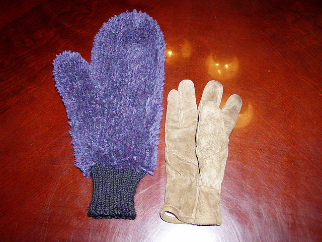 Shagged Loggers' Mittens