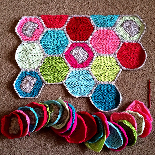 Hexagon Kitty Blanket