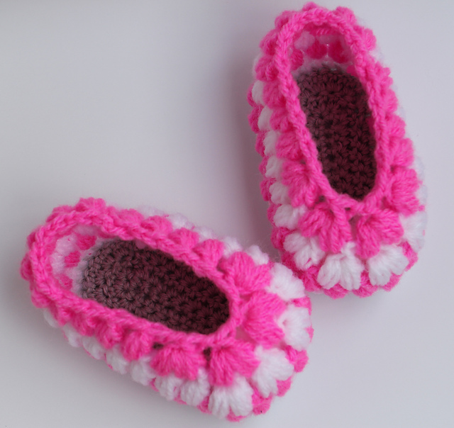 Easy baby puff slippers