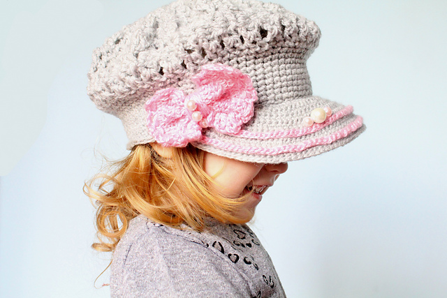 Newsboy Cap With Bow