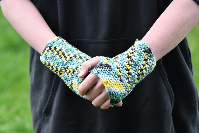 RoundMountain Fingerless Gloves