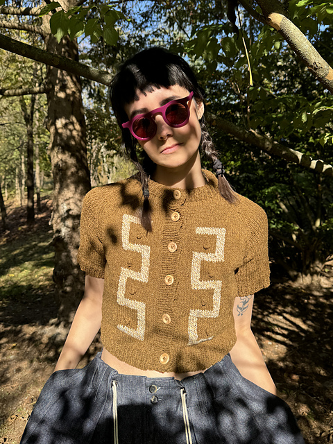 Ravelry: Key Cardigan Tee pattern by Lindsay Degen