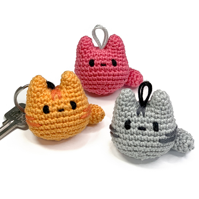 Cat Keychain Amigurumi — foto 3