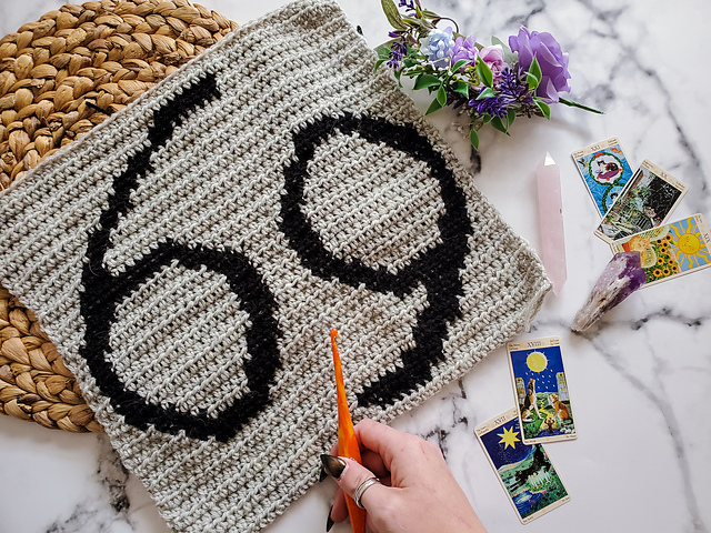 Cancer CAL Zodiac Throw