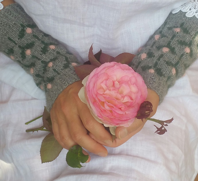 Rosebud cuffs
