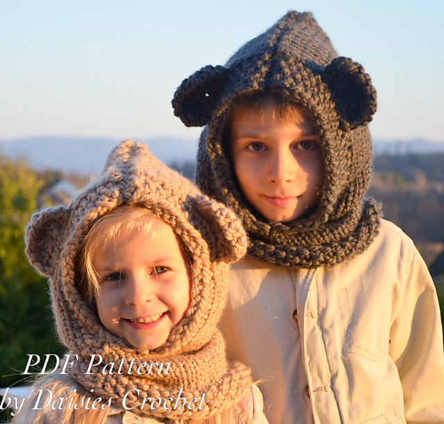Zindy Mouse Hooded Cowl Pattern.