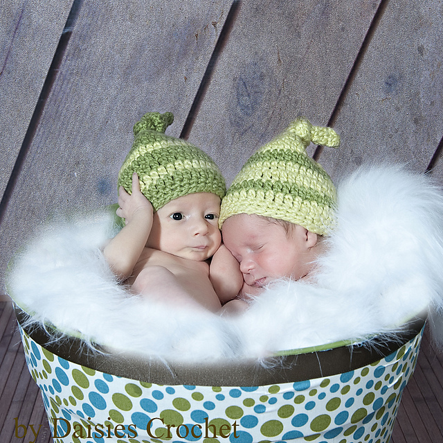Peas in a Pod baby hat