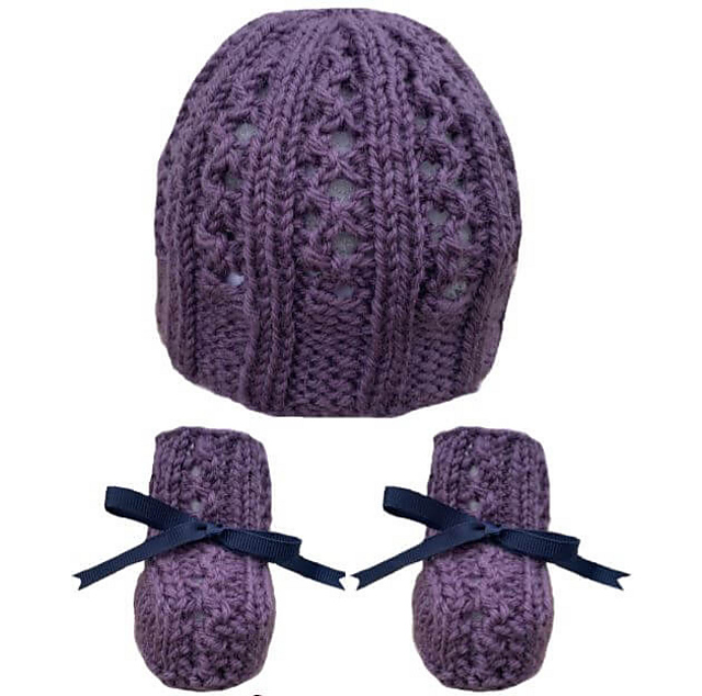 Squiggles Newborn Hat & Booties Set
