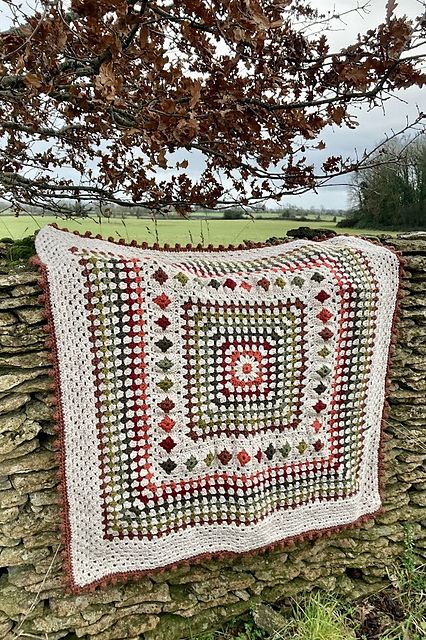 The Cotswold Cosy Blanket