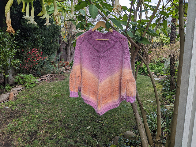 Judith poncho