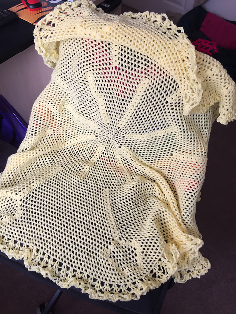 Satin: Shawl