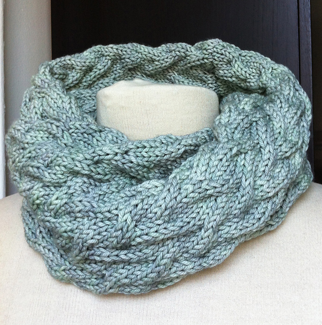 Shadow Cable Cowl
