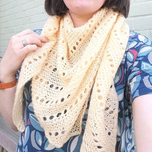The Seashells Shawl (DK)