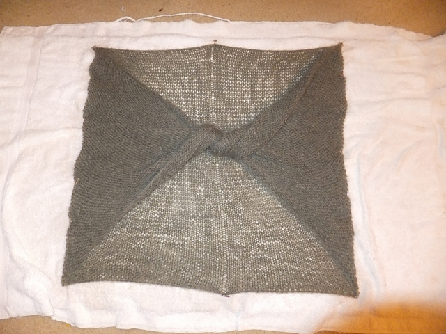 Circle-of-Elegance Shawl