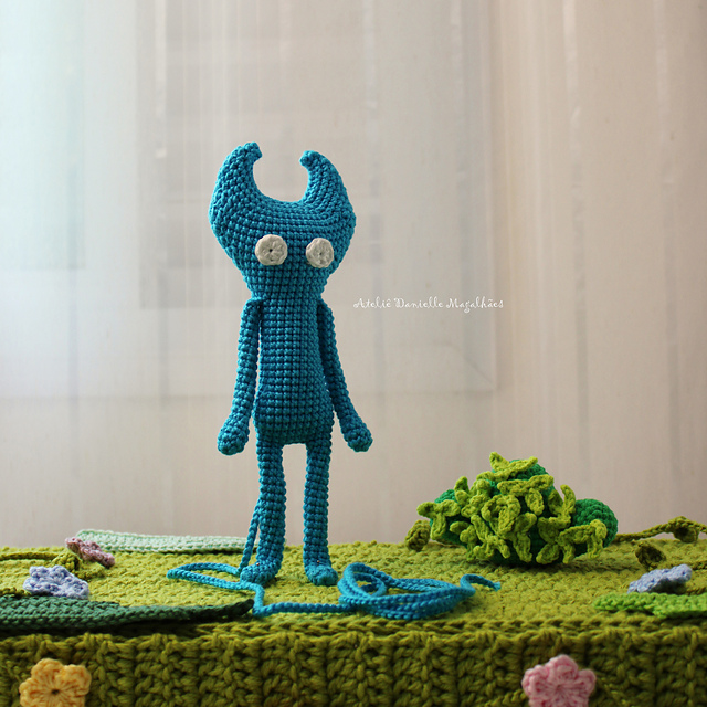 Blue Yarny from Unravel game