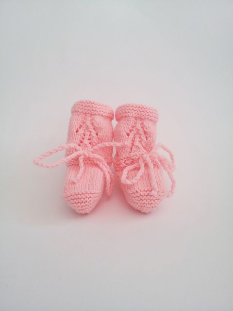 Bonnet and Bootees