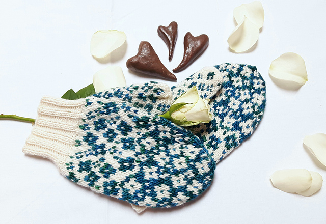 Fractured Fairy Tale Mittens