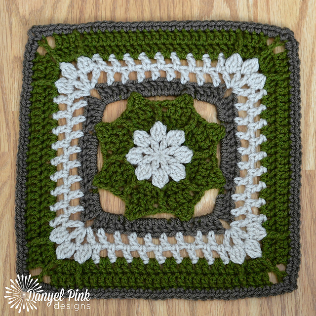 Vintage Garden Afghan Square