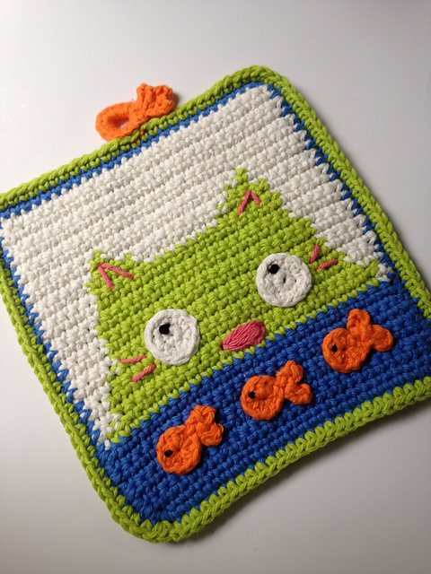 Dinnertime! Potholder