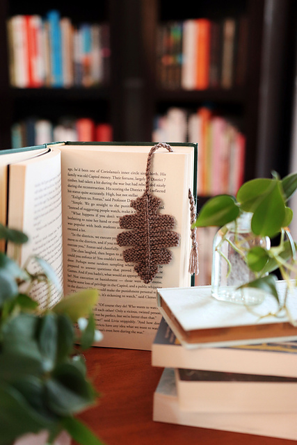 The Oak Bookmark