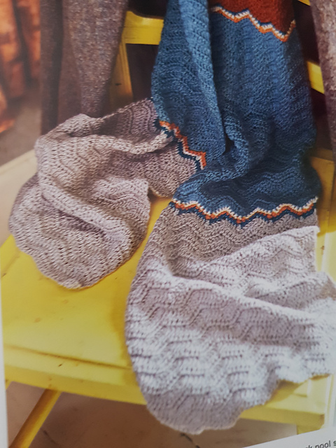 Rock Pool Scarf