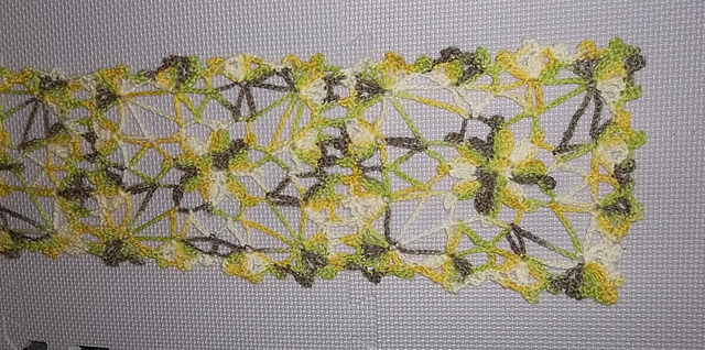 Motif Scarf