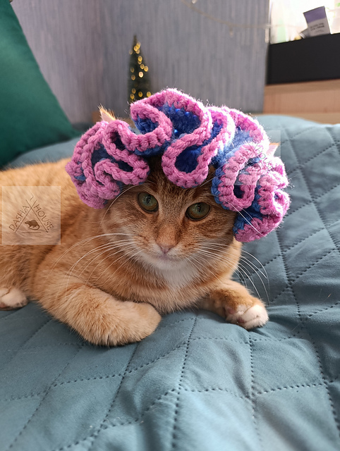 Ruffle Bucket Hat for cat & dog