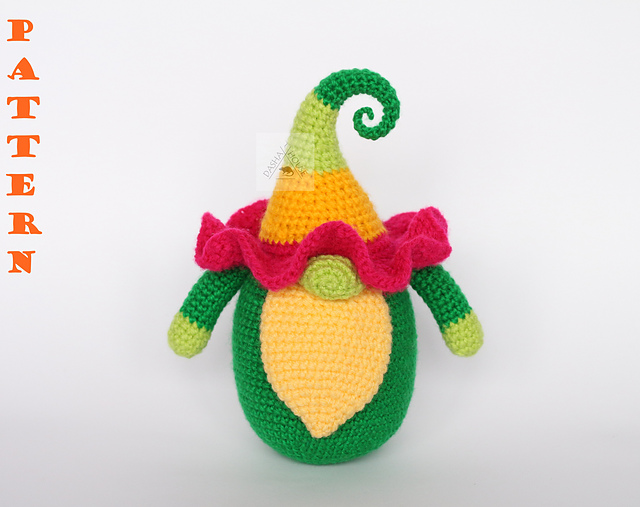 Petunia flower gnome