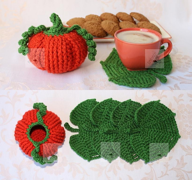 Pumpkin and leaves coasters set surprise