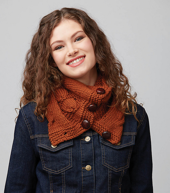 Cable Edged Cowl