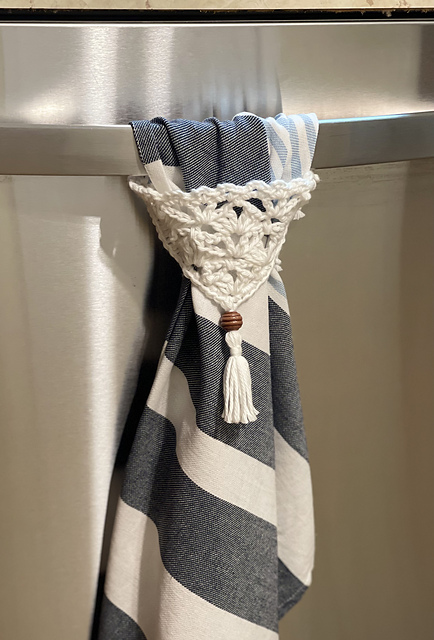 Aurora Towel Topper