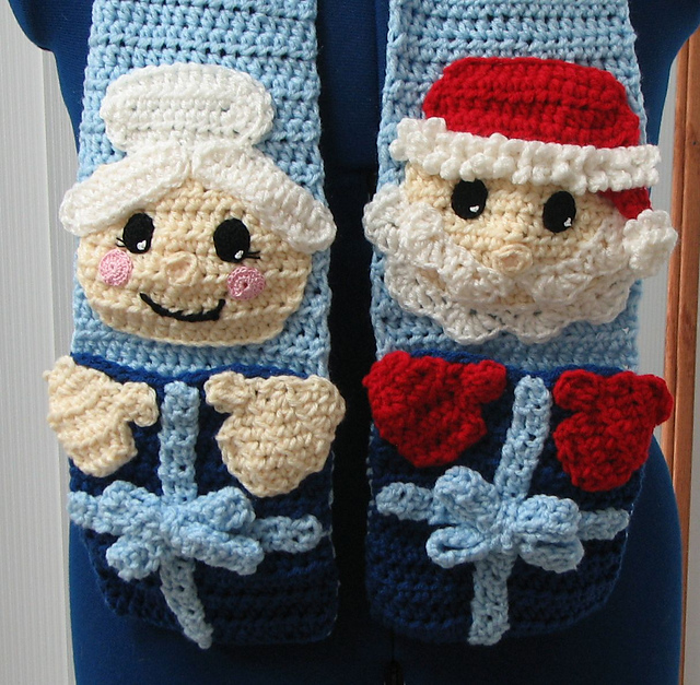 Mr. and Mrs. Santa Scarf with Gift Pockets