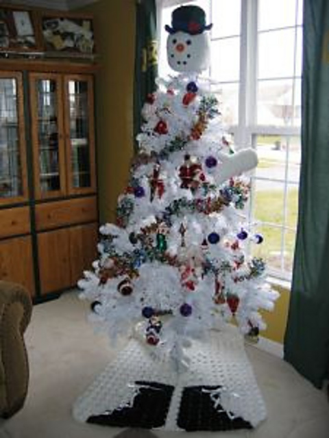 Turn Your Tree Into A Snowman