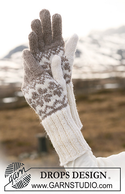 Lucky Clover Gloves