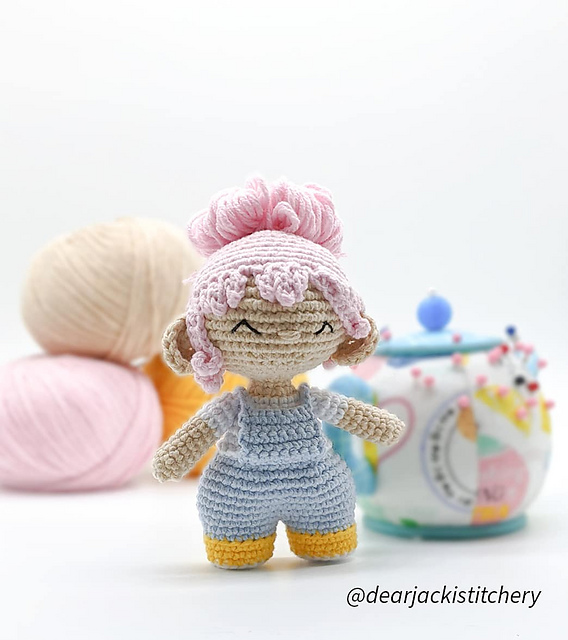 Teensie: Lottie Dottie